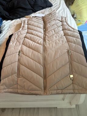 Calvin Klein Quilted Sleeveless Puffer Vest in Beige